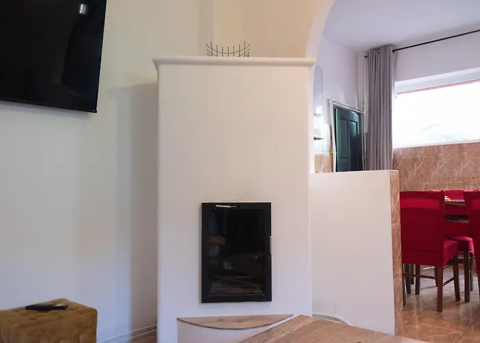 Βίλα Private In The Historic Center *