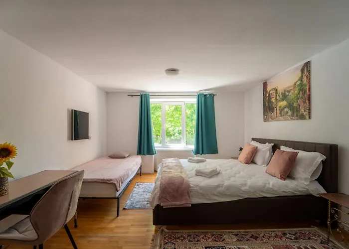 Βίλα Private In The Historic Center *