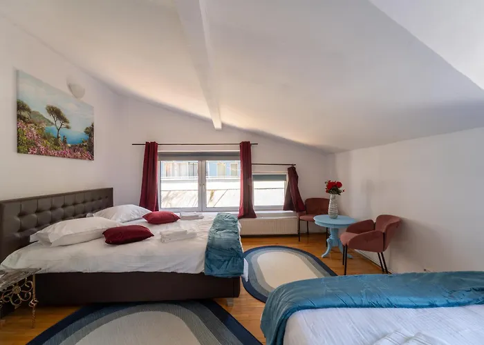 Private In The Historic Center Κλουζ-Ναπόκα