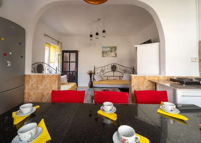 Private In The Historic Center