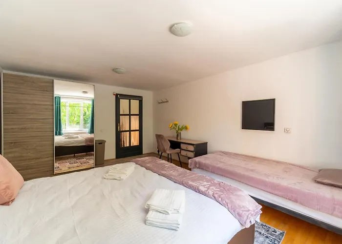 Private In The Historic Center *